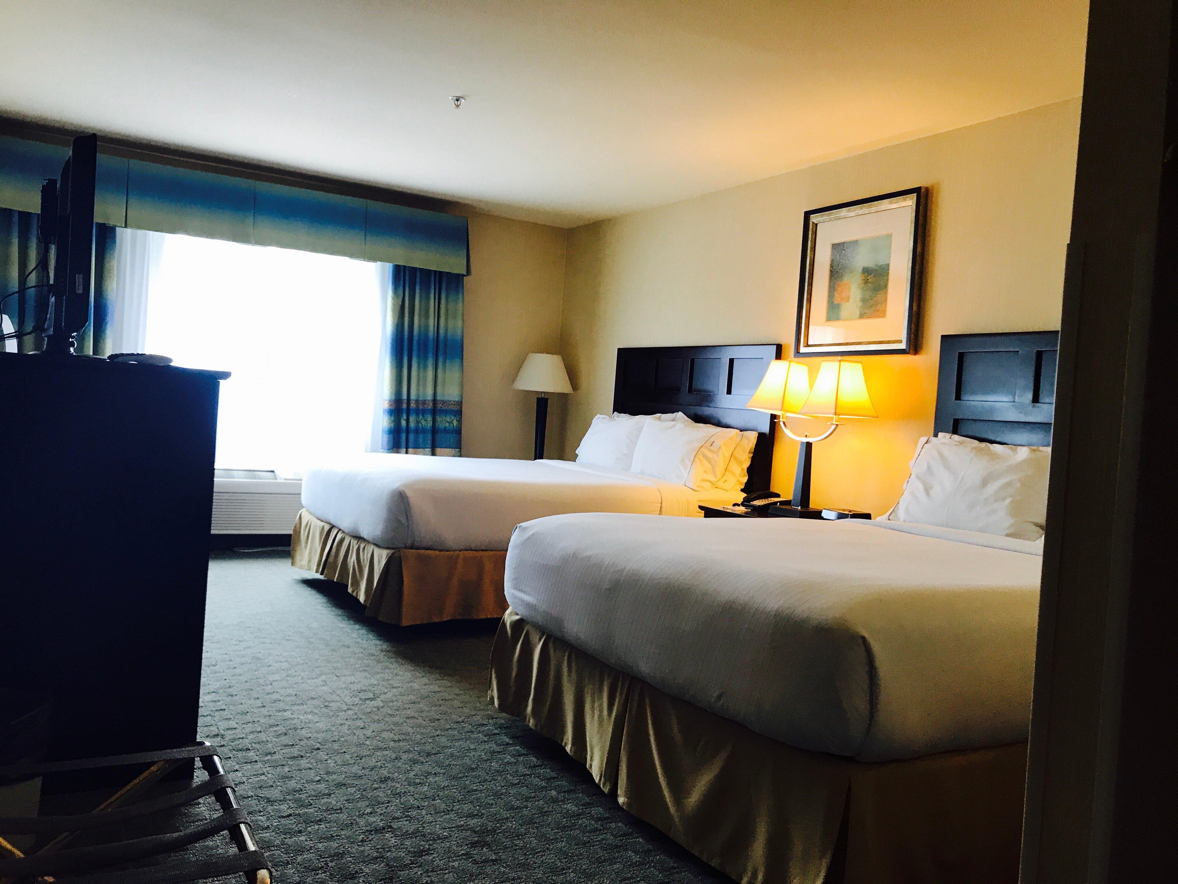Holiday Inn Express Fort Bragg By Ihg Buitenkant foto